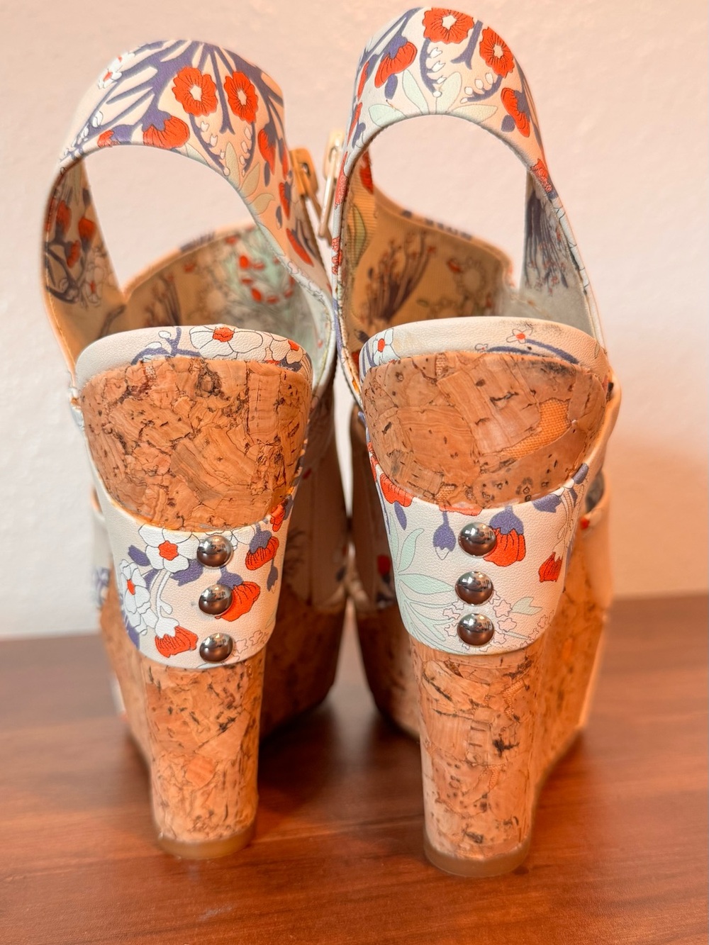 NWT Gianni Bini Floral Open Toe Strappy Wedge 4.5" Heel Shoes size 8.5 M - Picture 4 of 8